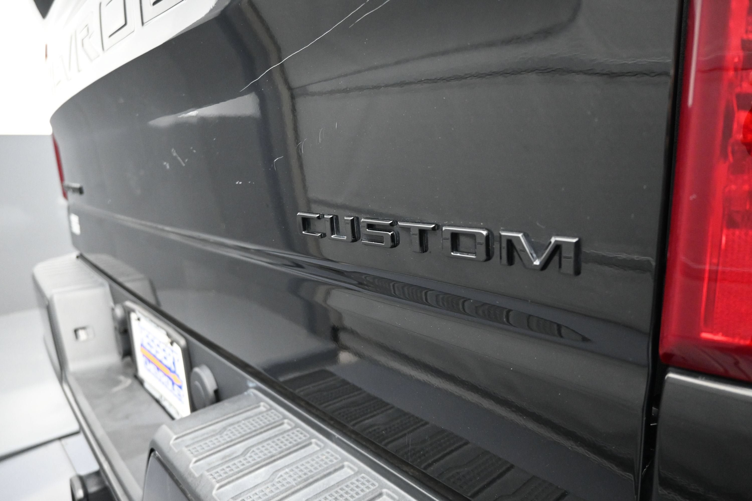 Used 2023 Chevrolet Silverado 1500 Custom w/ LPO, Dark Essentials Package AWD/4WD image 34