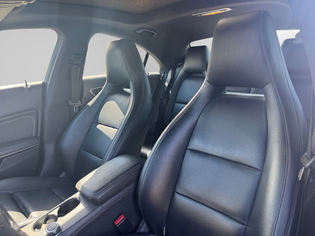 Used 2016 Mercedes-Benz CLA 250 image 9