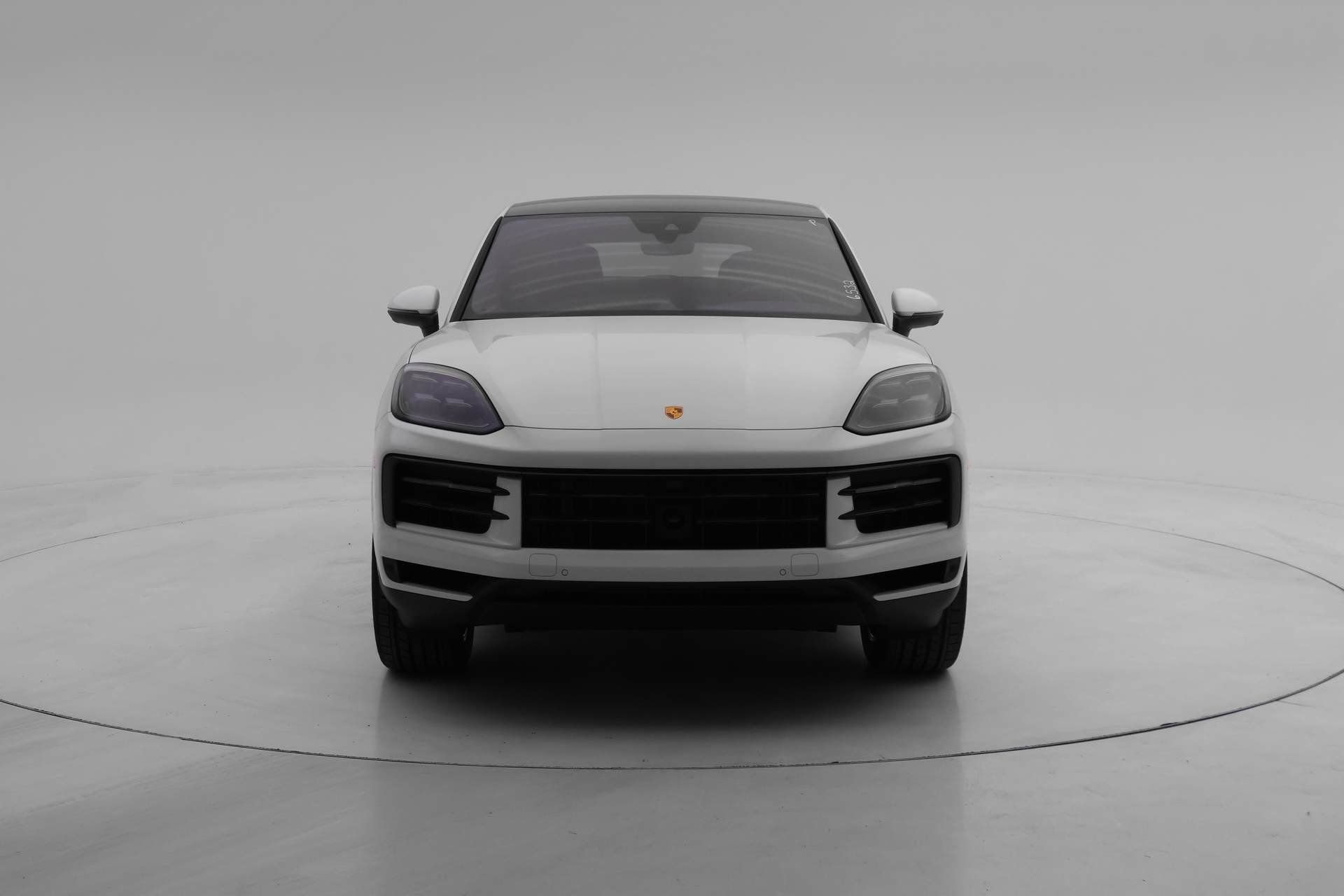 Used 2024 Porsche Cayenne Coupe image 10