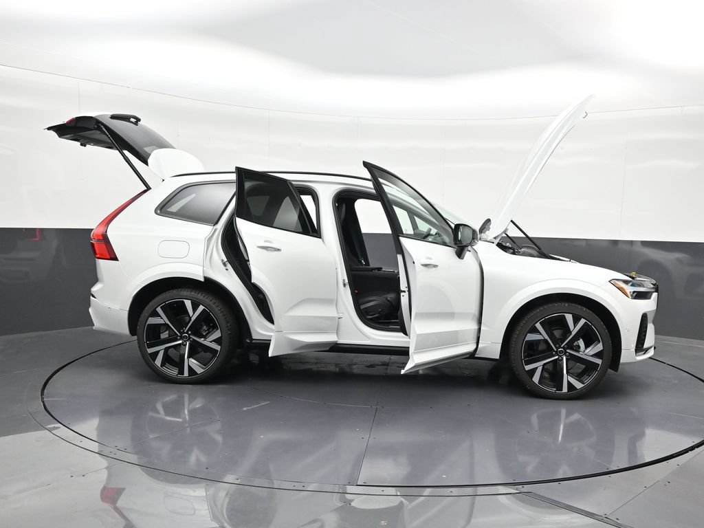 New 2026 Volvo XC60 B5 Ultra AWD/4WD image 30