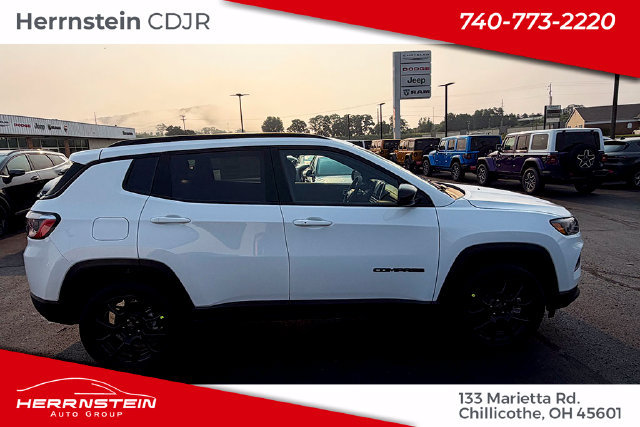 New 2026 Jeep Compass Latitude AWD/4WD image 25