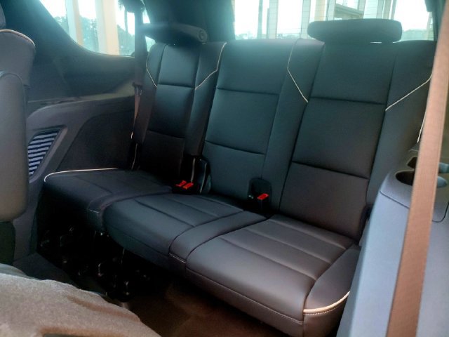 New 2027 Cadillac Escalade Sport w/ LPO, ONYX Package AWD/4WD image 9