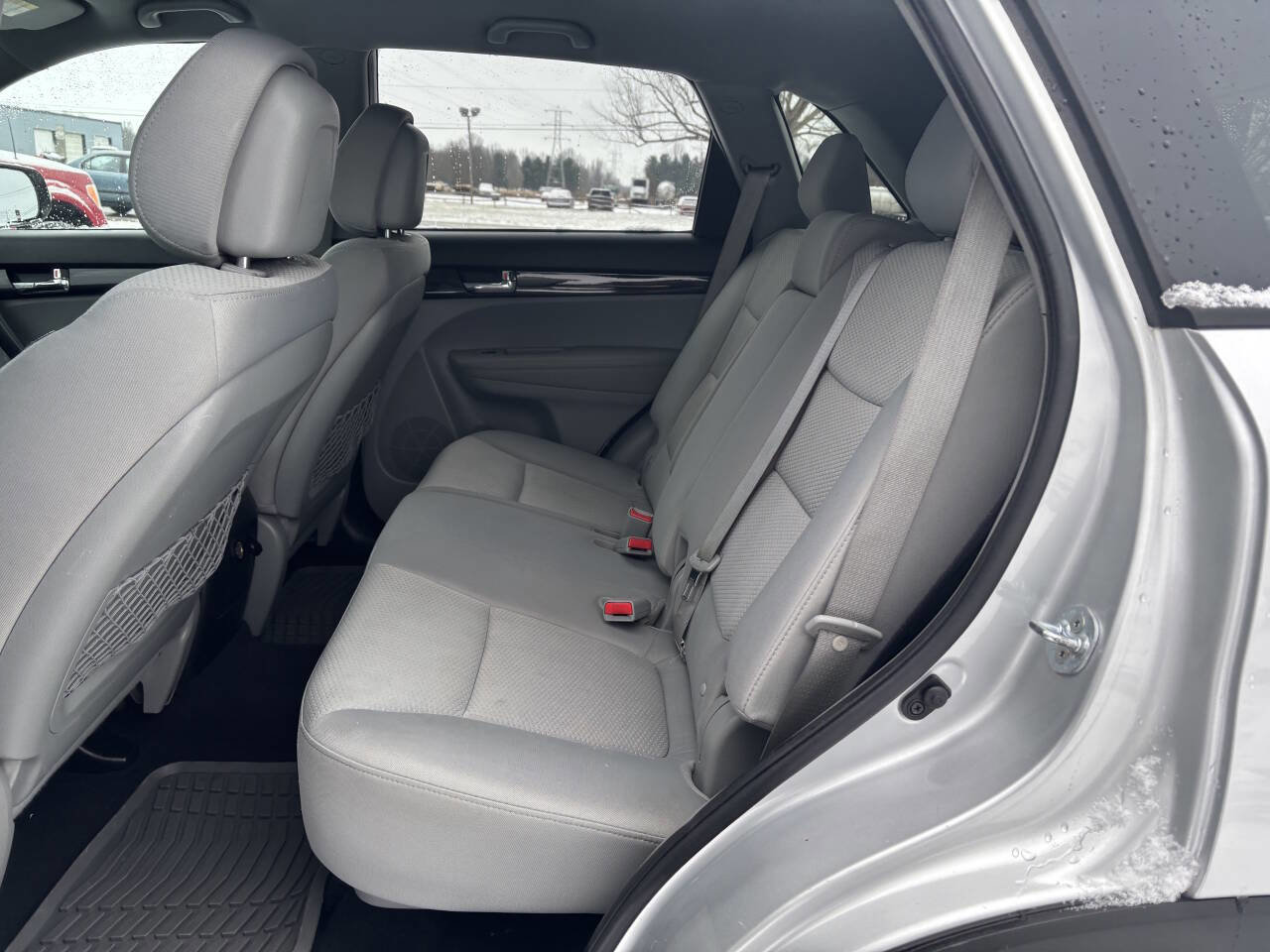 Used 2011 Kia Sorento 2WD image 15