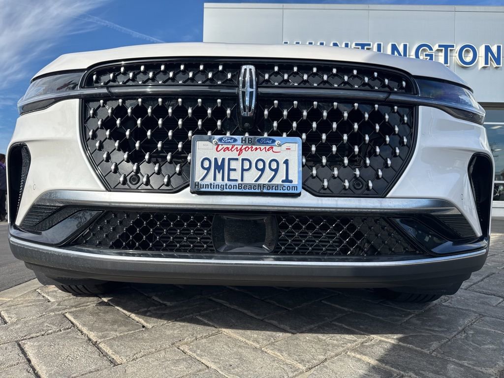 Used 2024 Lincoln Nautilus Premier w/ Equipment Group 102A image 27