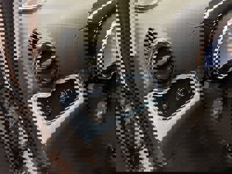 Used 2016 Chevrolet Spark LT image 25