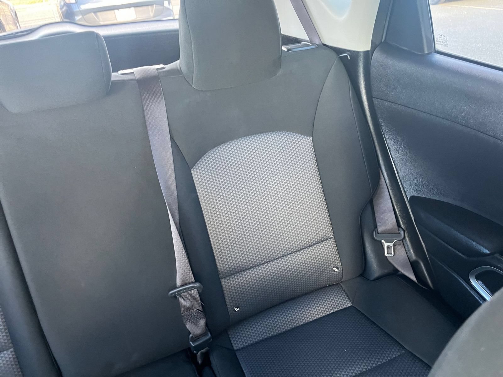 Used 2025 Kia Soul LX w/ LX Technology Package FWD image 34