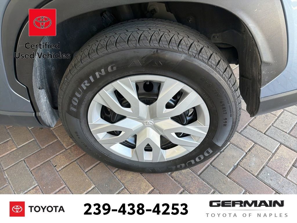 Used 2024 Toyota Corolla Cross L image 9