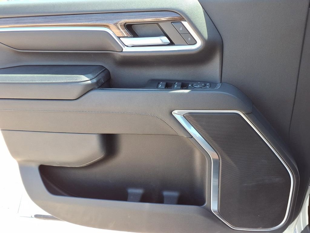 Used 2024 Chevrolet Silverado 2500 LT image 20