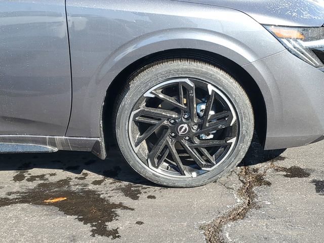 New 2026 Nissan Sentra SR w/ SR Premium Package image 9