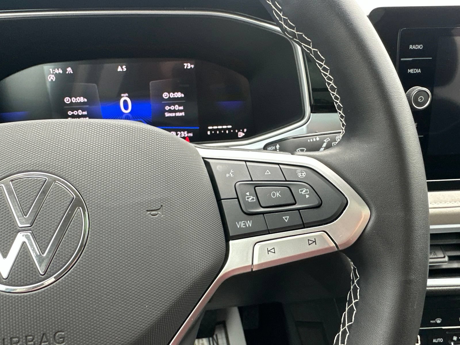 Certified 2025 Volkswagen Taos SE AWD/4WD image 49