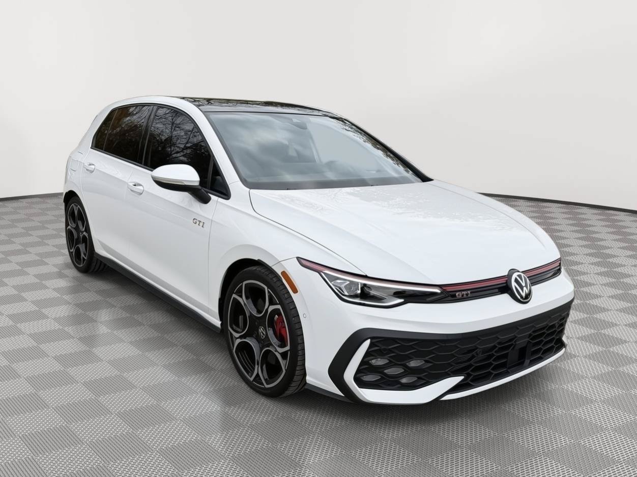 Used 2025 Volkswagen GTI Autobahn FWD image 9