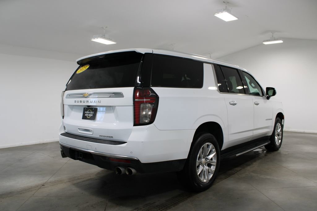 Used 2023 Chevrolet Suburban Premier image 9