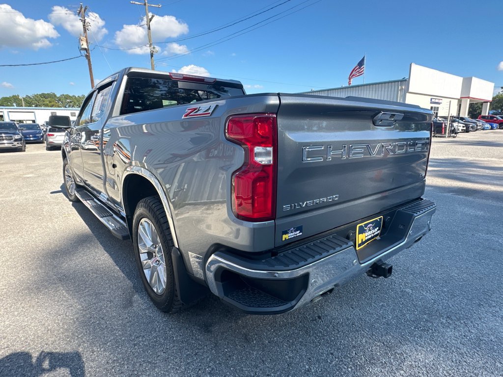 Used 2021 Chevrolet Silverado 1500 LTZ w/ LTZ Convenience Package II AWD/4WD image 6