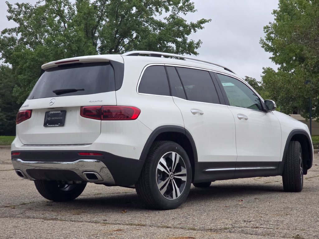 New 2026 Mercedes-Benz GLB 250 4MATIC image 14