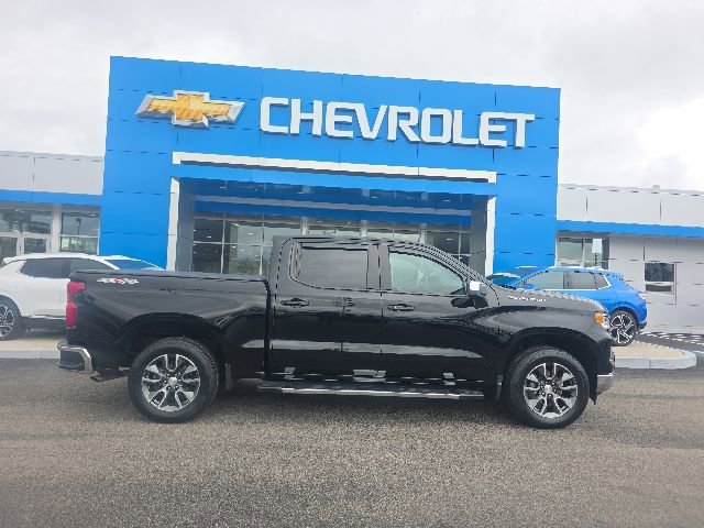 Used 2024 Chevrolet Silverado 1500 LT AWD/4WD image 2