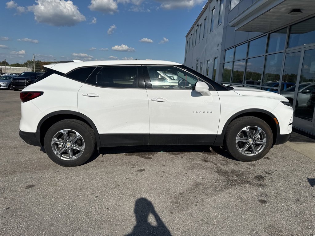 Used 2023 Chevrolet Blazer LT image 4