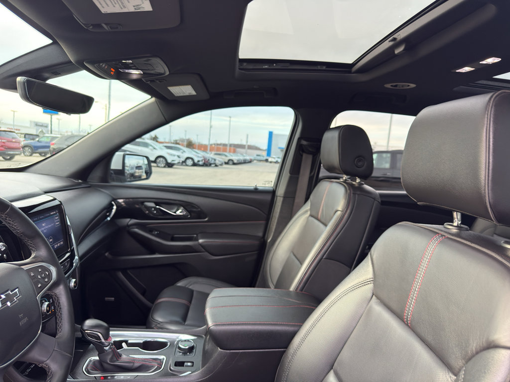 Used 2023 Chevrolet Traverse RS w/ LPO, Floor Liner Package image 27