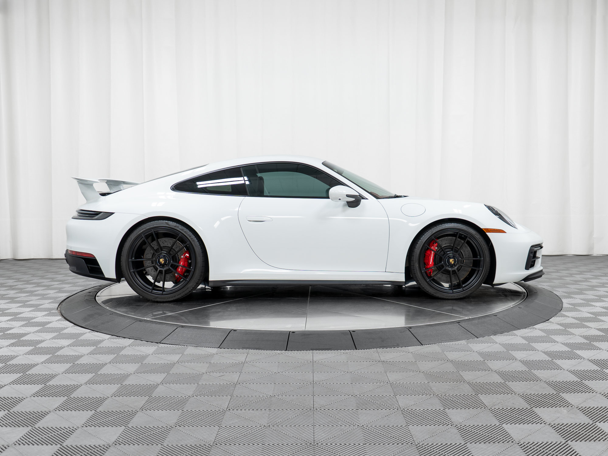 Certified 2024 Porsche 911 Carrera GTS RWD image 8