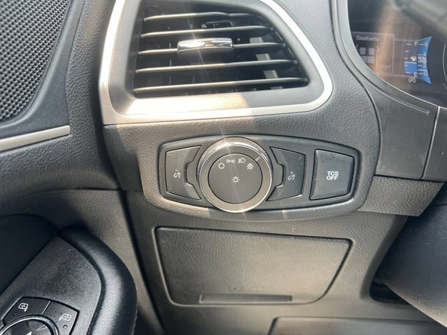 Used 2022 Ford Edge SEL AWD/4WD image 25