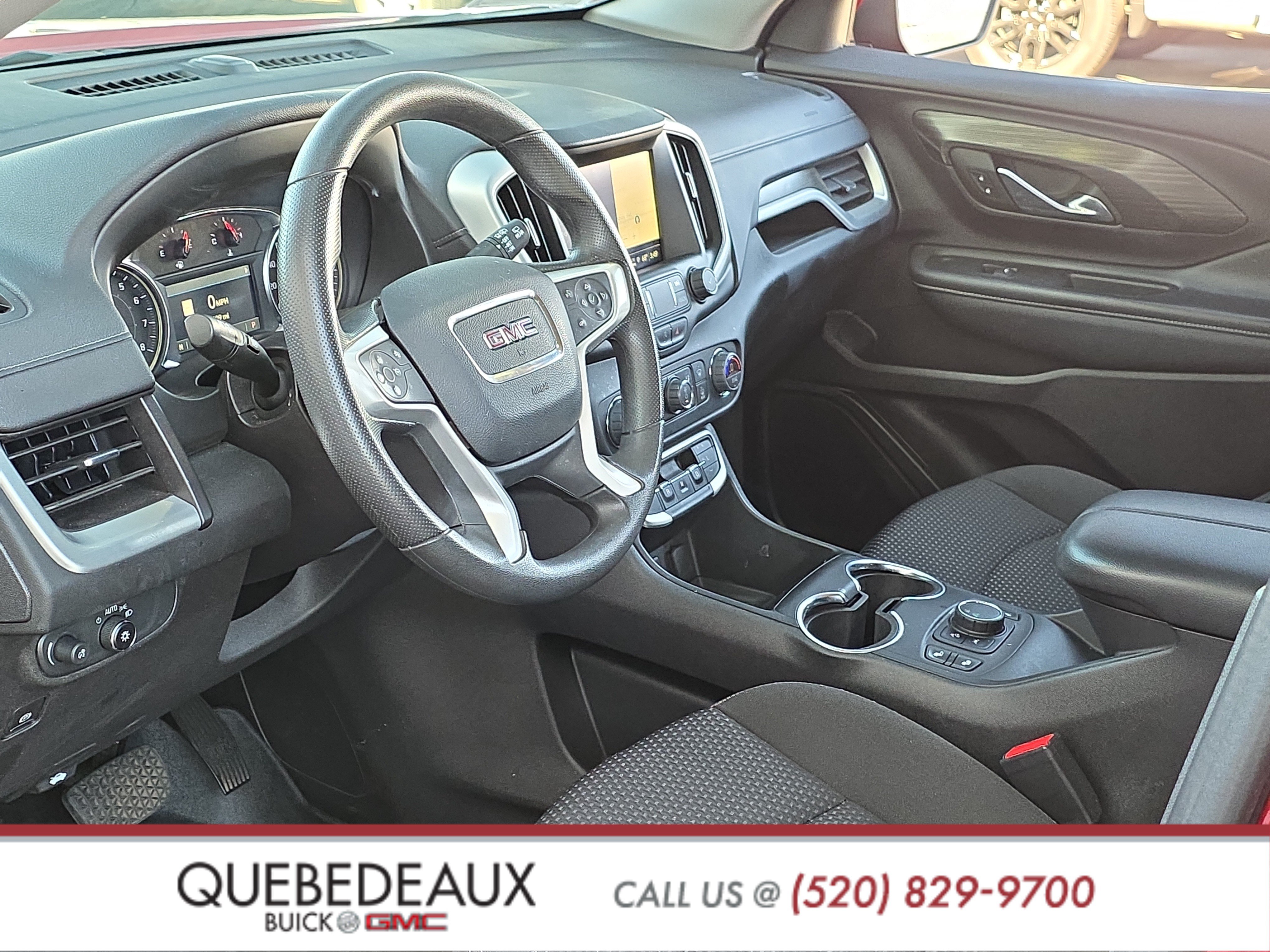 Used 2024 GMC Terrain SLE w/ Driver Convenience Package FWD image 10