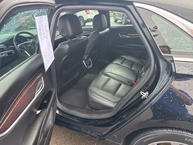 Used 2017 Cadillac XTS Luxury image 10