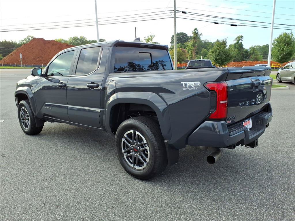 Used 2024 Toyota Tacoma TRD Sport w/ TRD Sport Upgrade Package AWD/4WD image 13