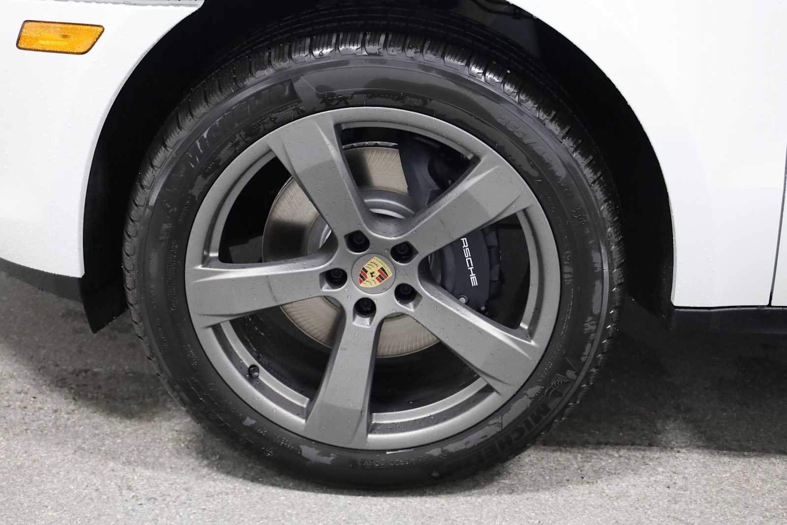 New 2026 Porsche Macan image 39
