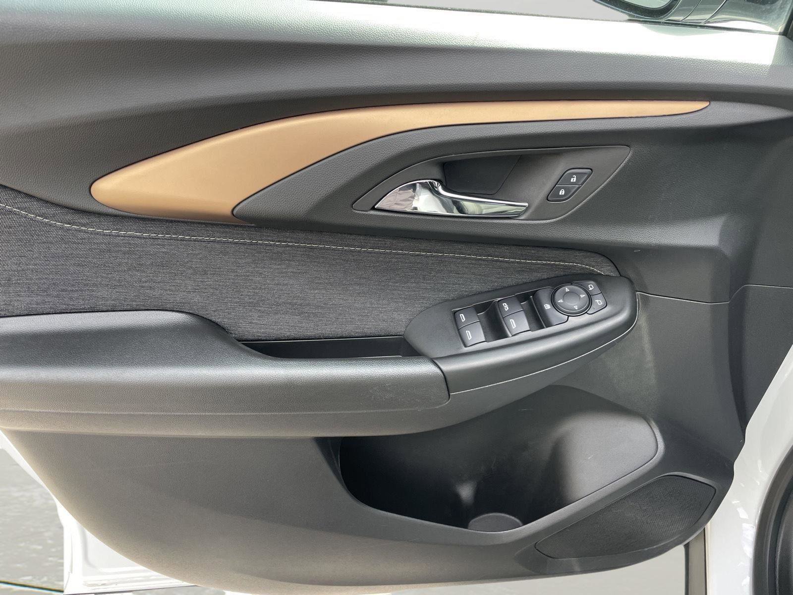 Used 2023 Chevrolet TrailBlazer ACTIV image 22