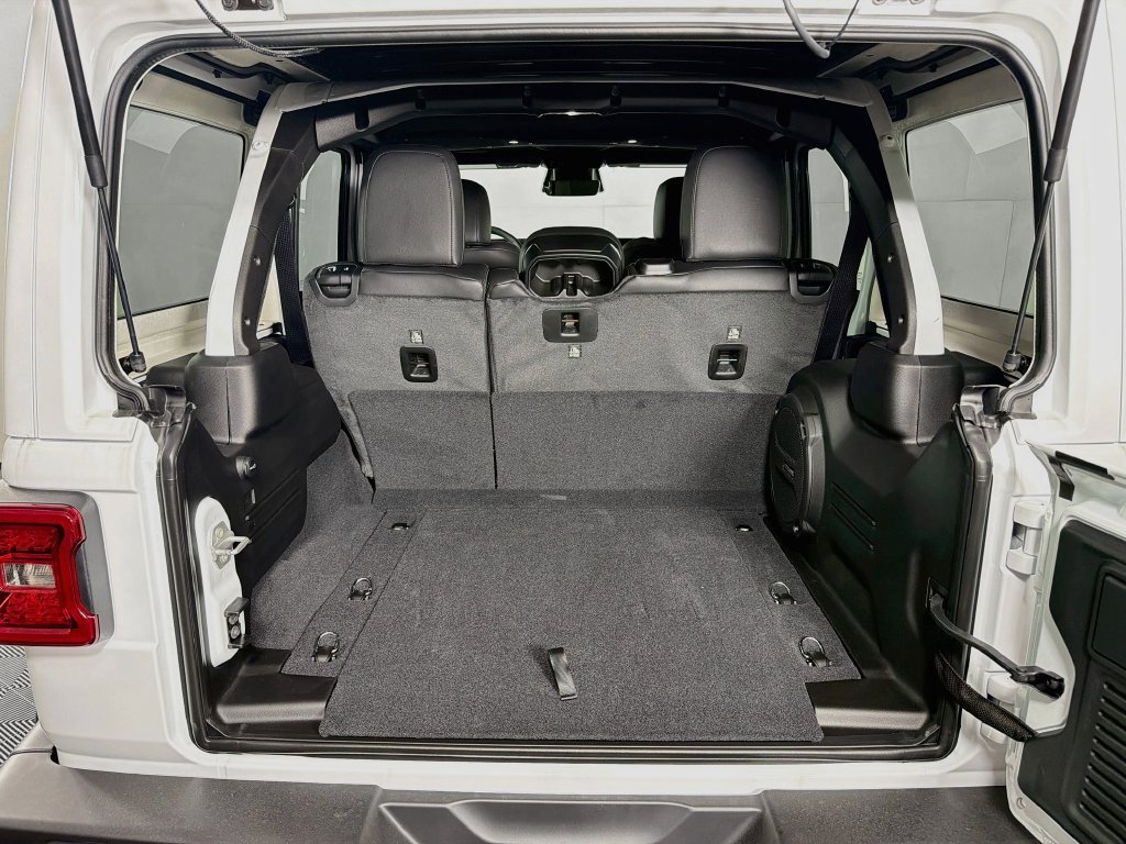 New 2027 Jeep Wrangler Unlimited Sahara AWD/4WD image 26