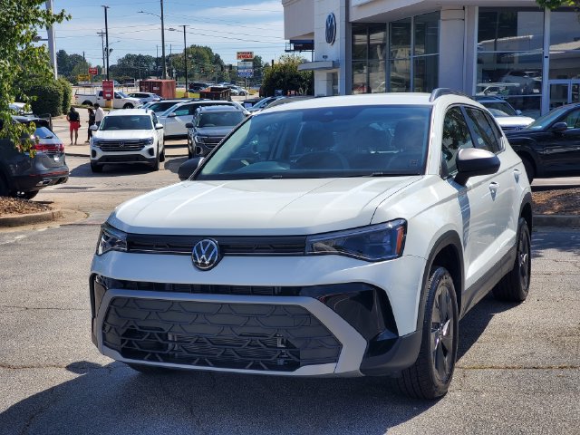 Certified 2025 Volkswagen Taos S FWD image 36
