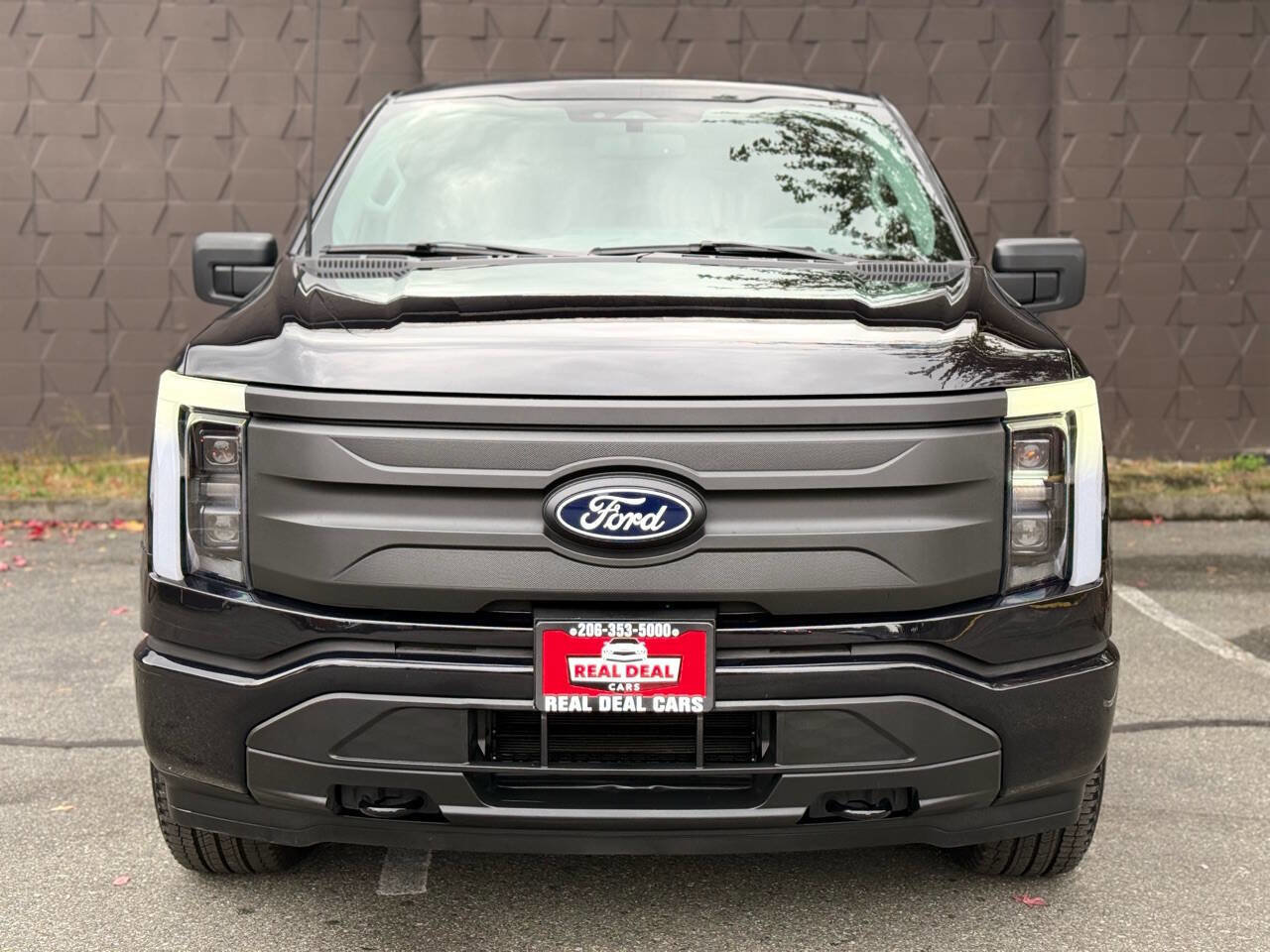 Used 2024 Ford F150 Lightning Pro image 3