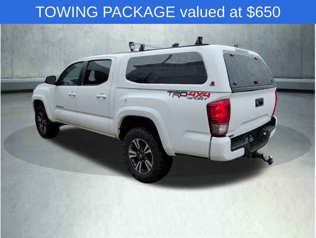 Used 2016 Toyota Tacoma TRD Sport w/ Towing Package AWD/4WD image 3