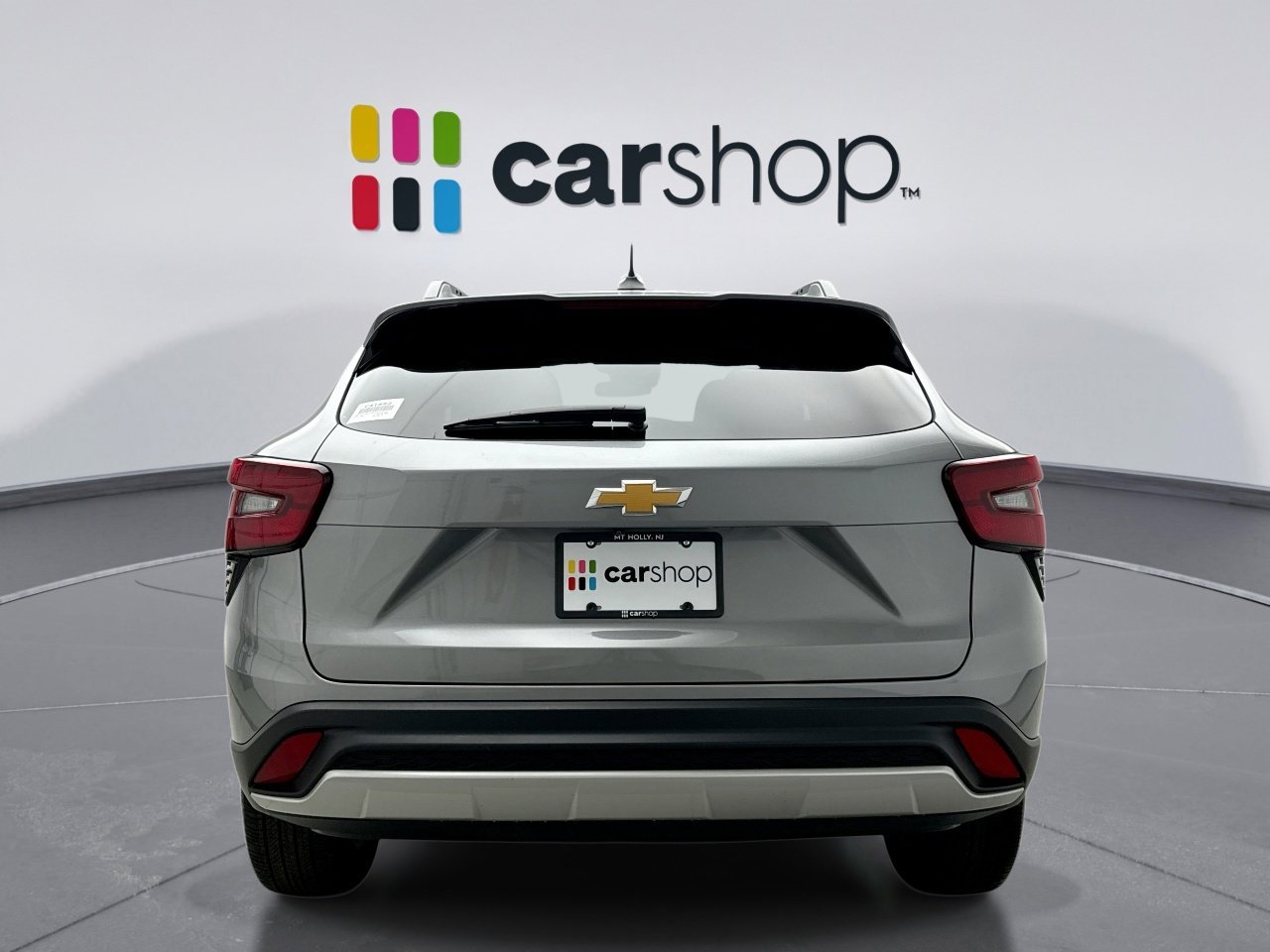 Used 2024 Chevrolet Trax LT w/ Sunroof Package image 4