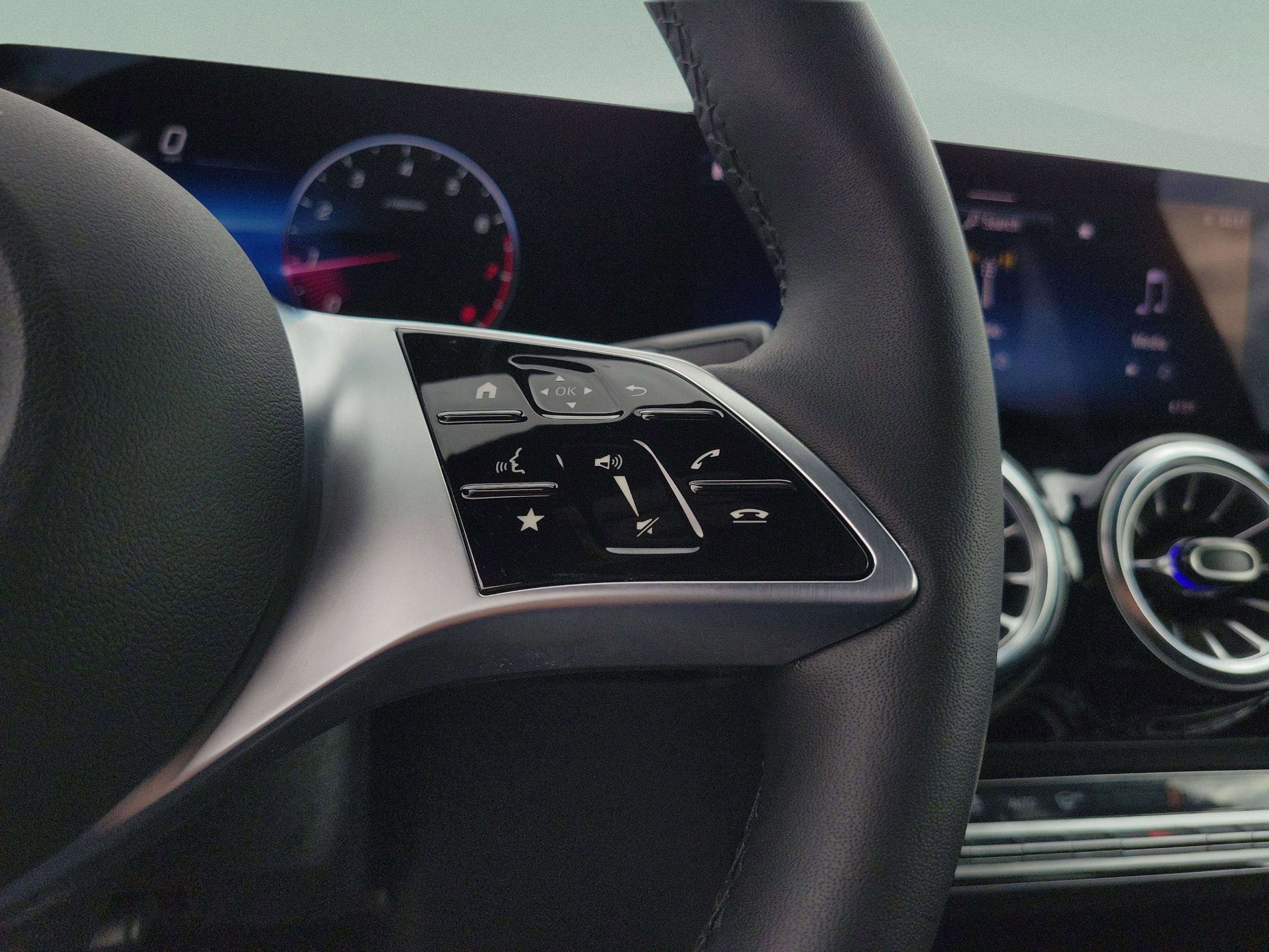 Certified 2026 Mercedes-Benz GLA 250 image 24