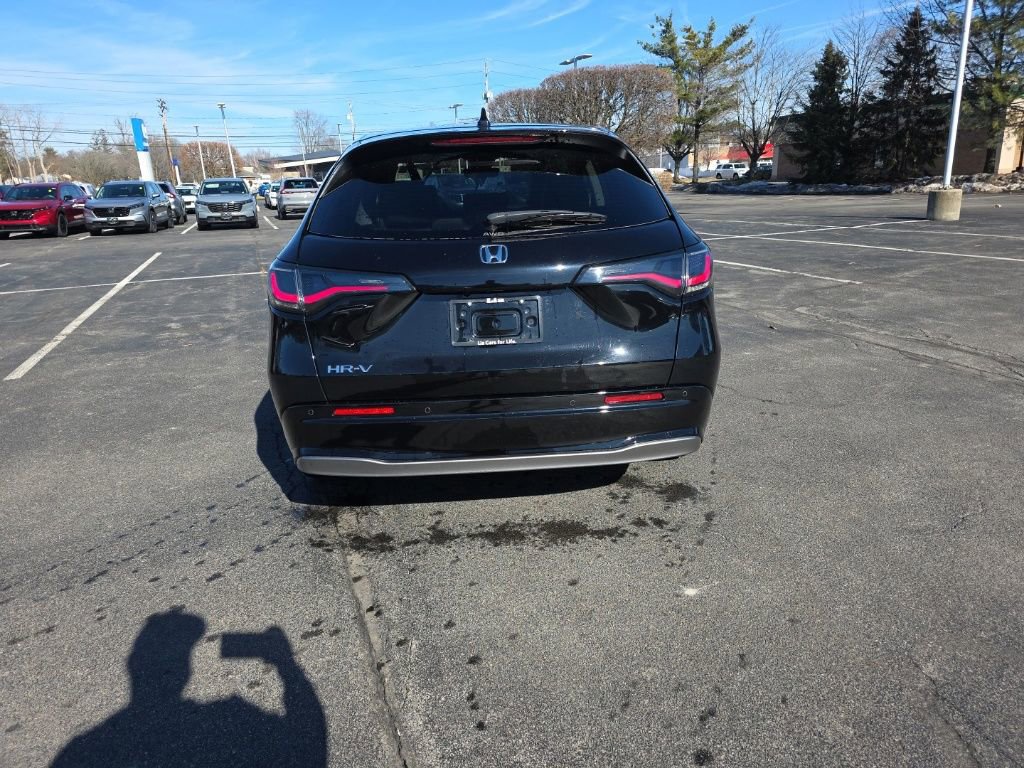 Used 2023 Honda HR-V EX-L image 6