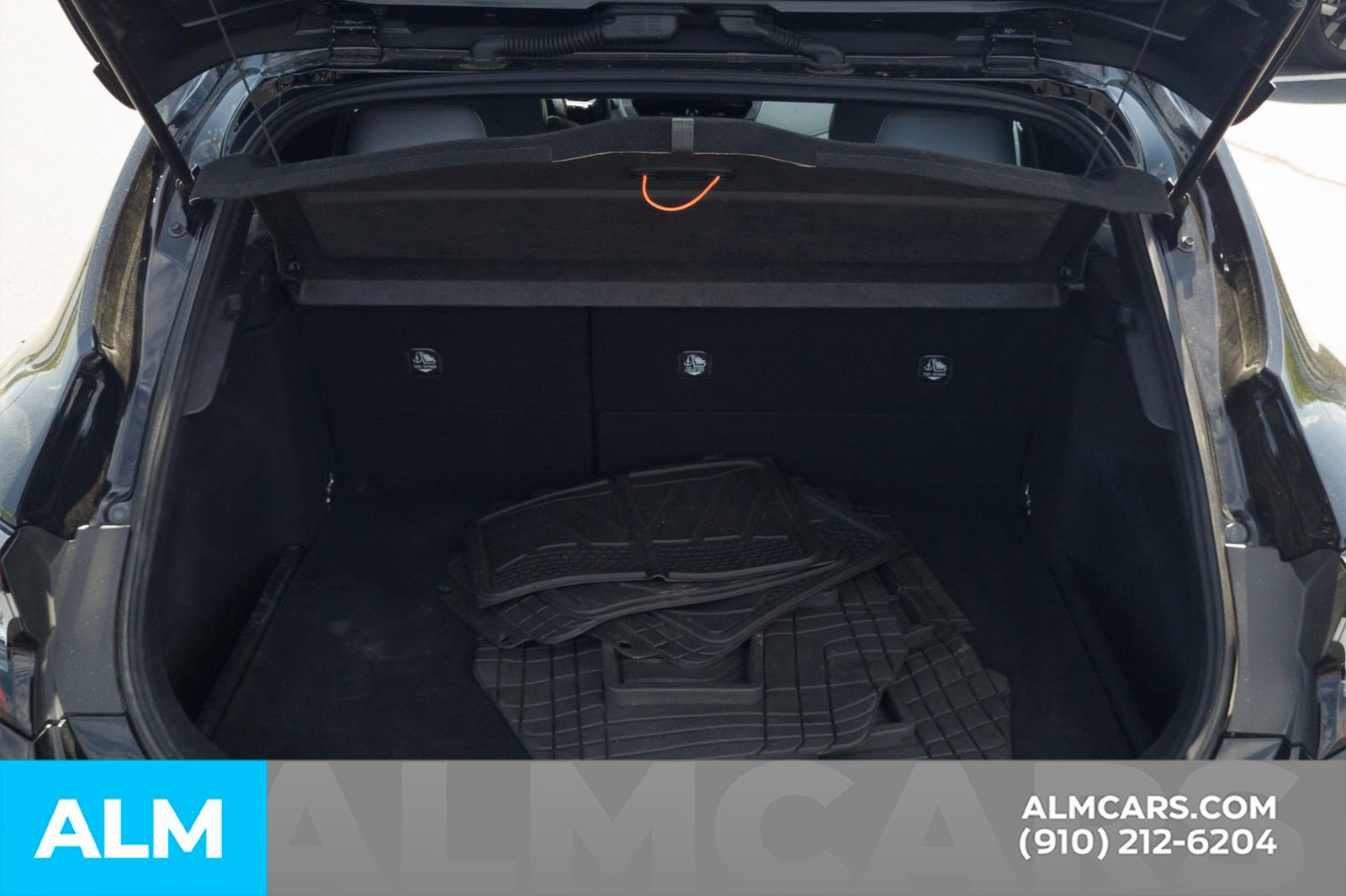 Used 2025 Toyota Corolla XSE FWD image 9