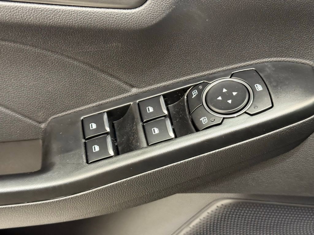 New 2025 Ford Escape SE image 30