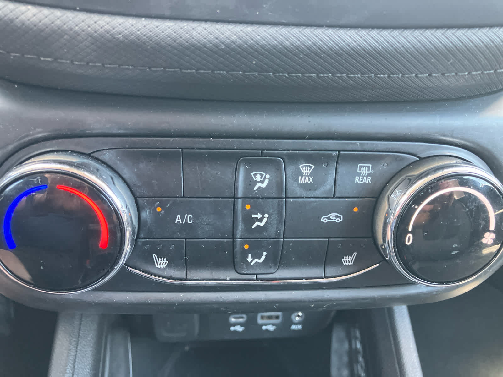 Used 2023 Chevrolet TrailBlazer LT FWD image 22
