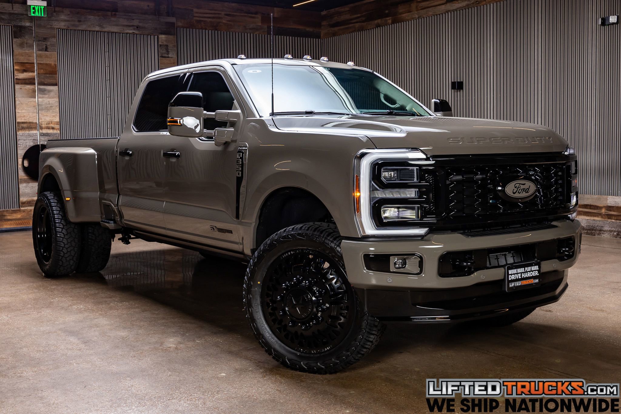 Used 2026 Ford F350 Platinum AWD/4WD image 1