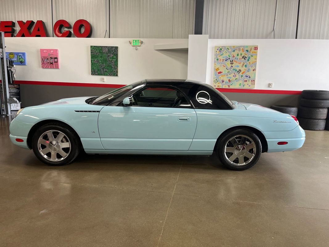 Used 2003 Ford Thunderbird image 6