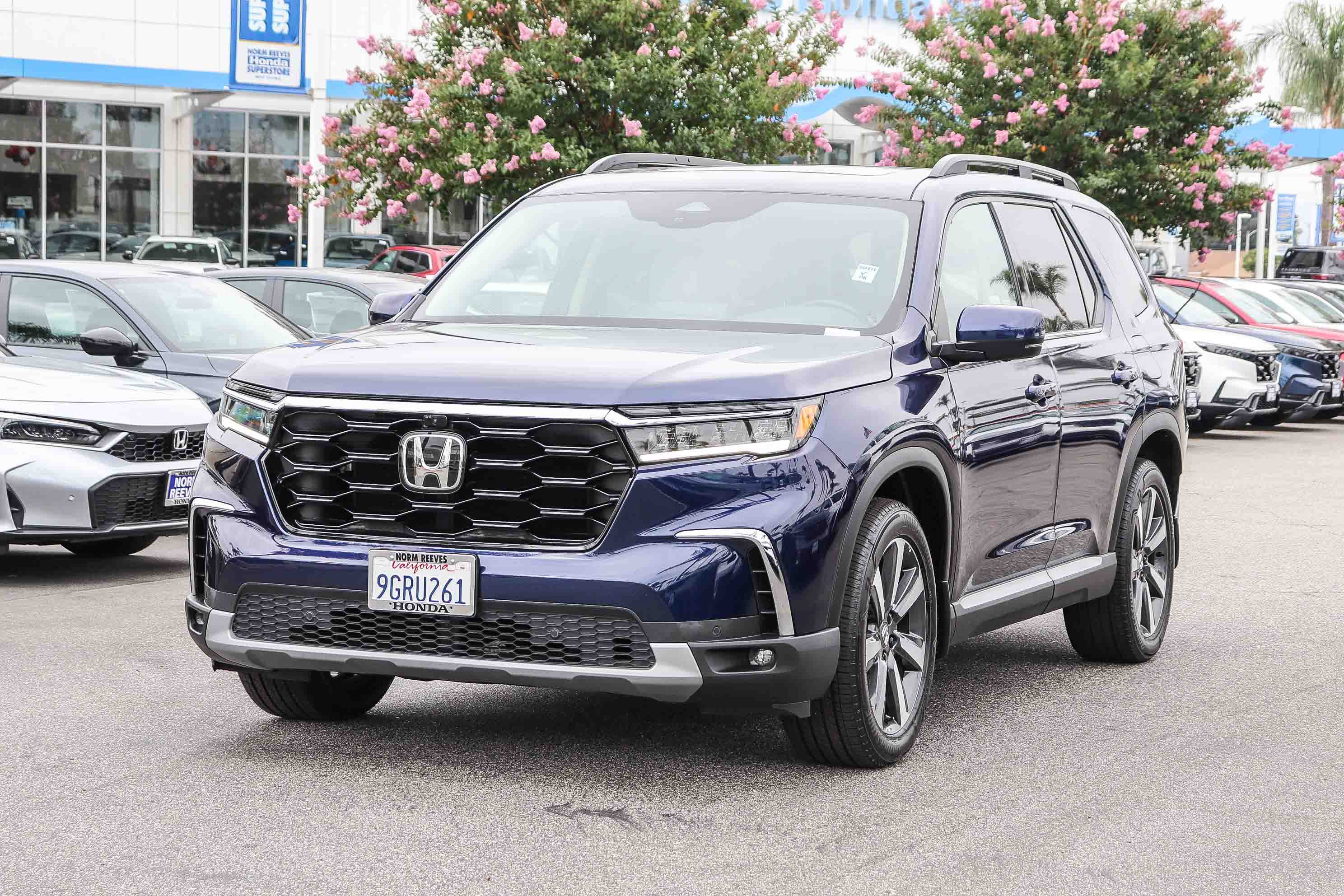 Certified 2023 Honda Pilot Elite image 3
