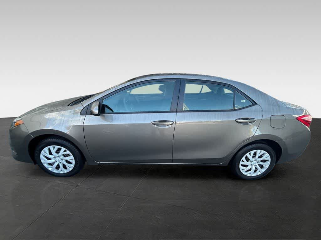 Used 2019 Toyota Corolla LE FWD image 3