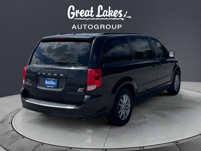 Used 2016 Dodge Grand Caravan SXT w/ Rear Park Assist Package FWD image 5