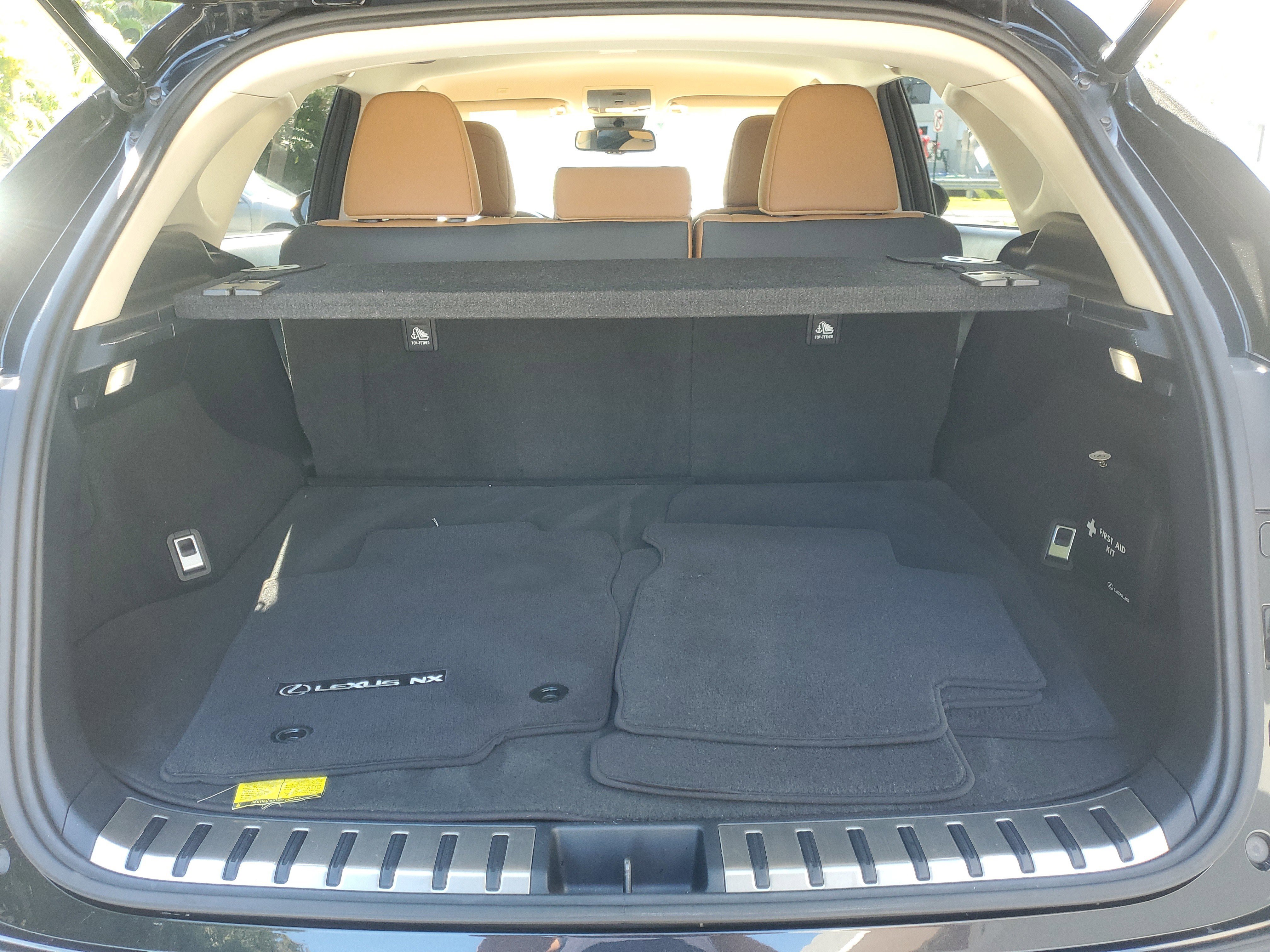 Used 2019 Lexus NX 300 FWD image 9