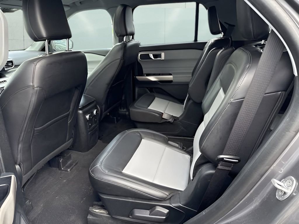 Used 2023 Ford Explorer XLT w/ Equipment Group 202A image 19