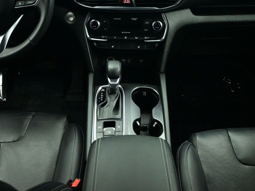 Used 2019 Hyundai Santa Fe Limited image 5