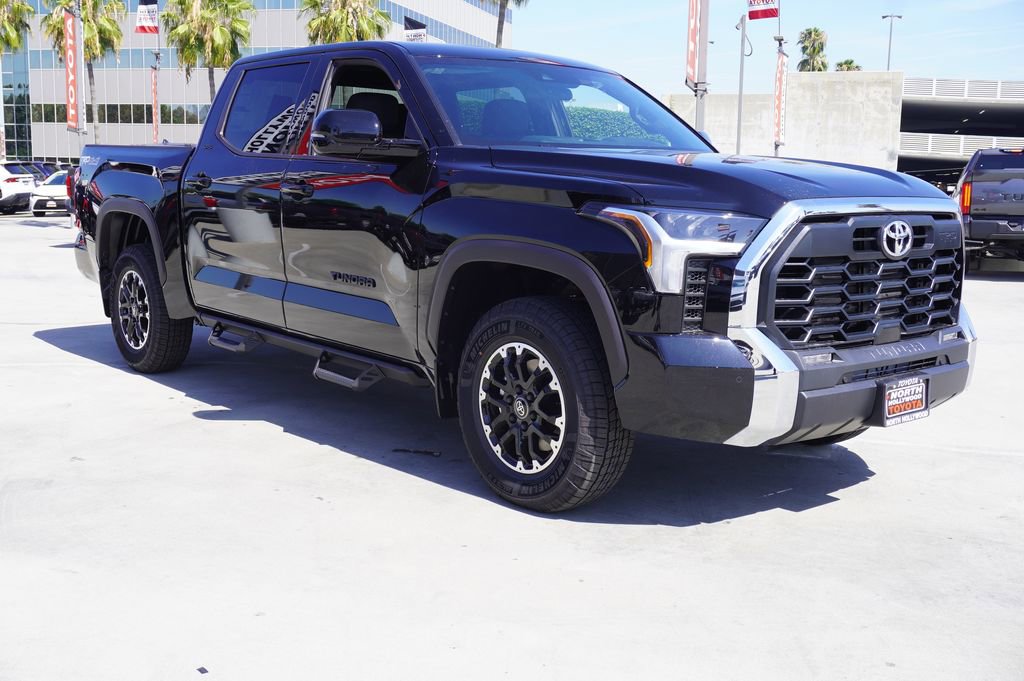 New 2026 Toyota Tundra SR5 AWD/4WD image 3