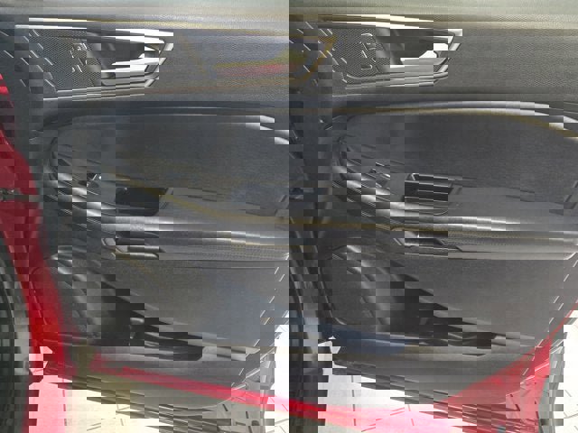 Used 2015 Ford Edge SEL w/ Equipment Group 201A image 3