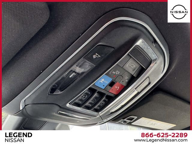 Used 2024 Jeep Grand Cherokee L Limited w/ Luxury Tech Group II image 28