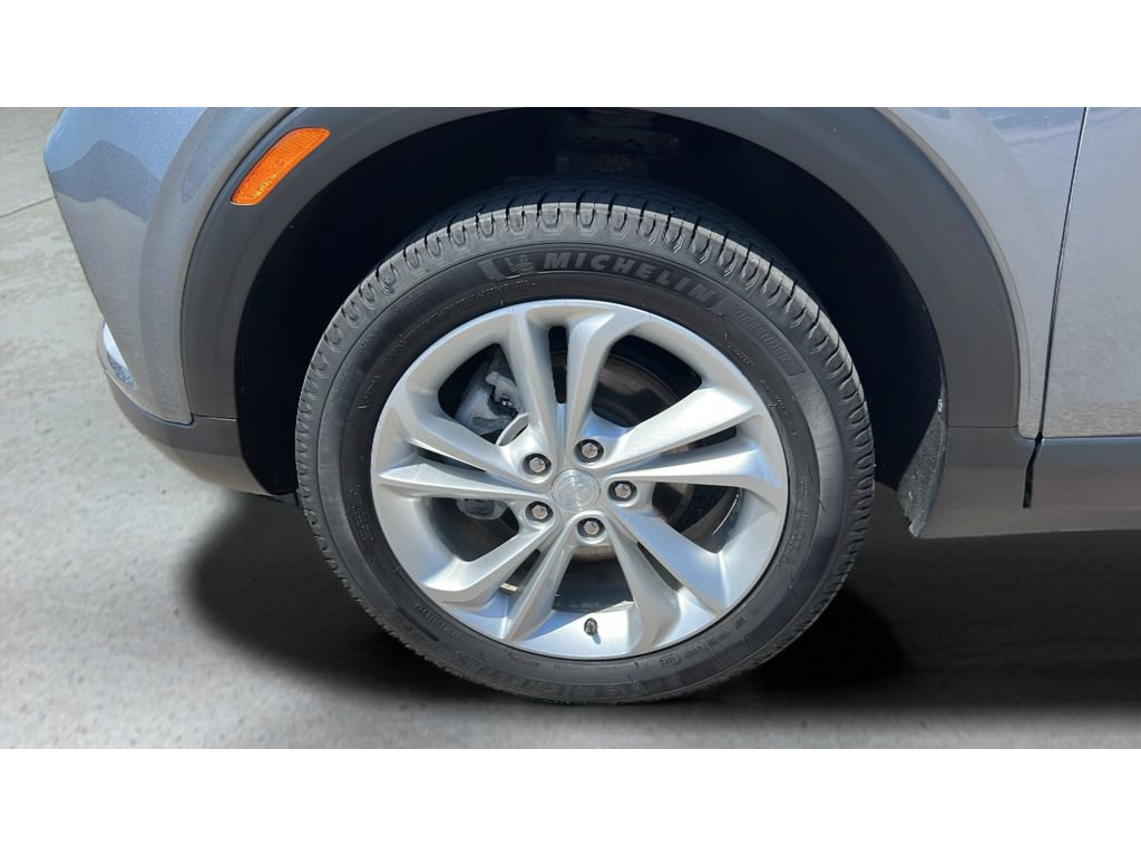 Certified 2022 Buick Encore GX Preferred w/ Cold Weather Comfort Package AWD/4WD image 35